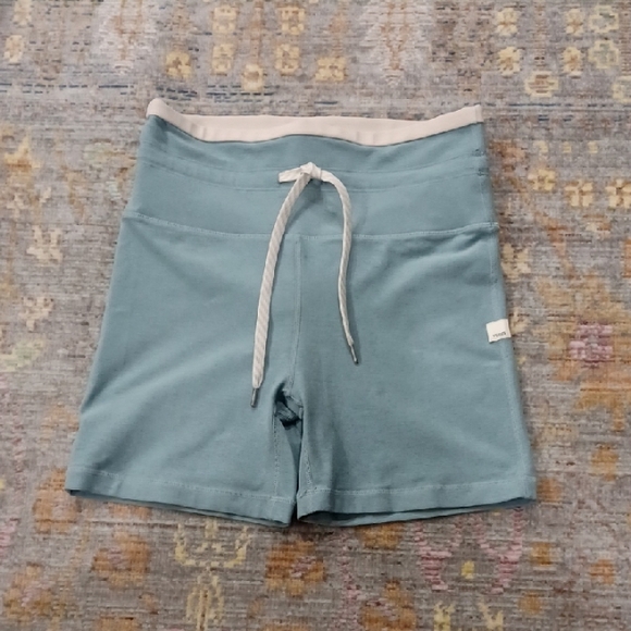 Vuori High Rise Short - Picture 1 of 5